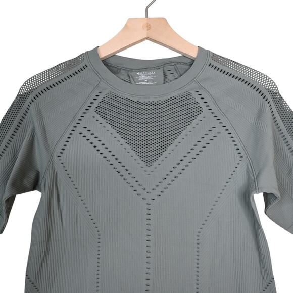 Athleta Womens M Oxygen Tee in Laurel Olive Green - Picture 5 of 10